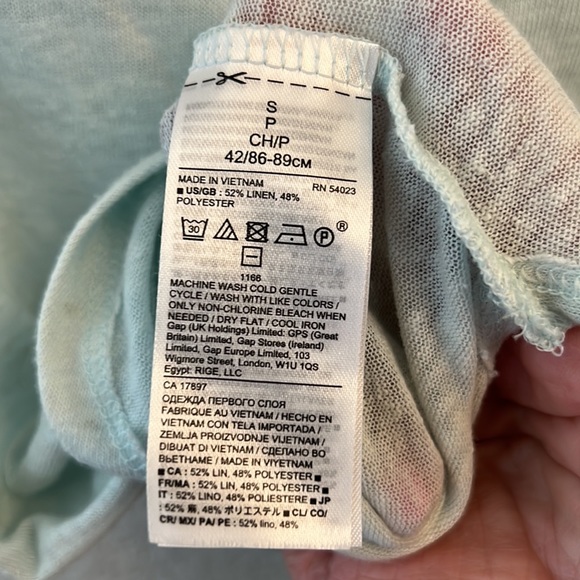 Banana Republic Super soft and cute Light sea-foam tissue tank - Picture 4 of 5